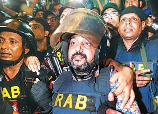 সম্রাটের হাতে হাতকড়া, নেতাকর্মীদের কান্না Jubo ligue leader samrat